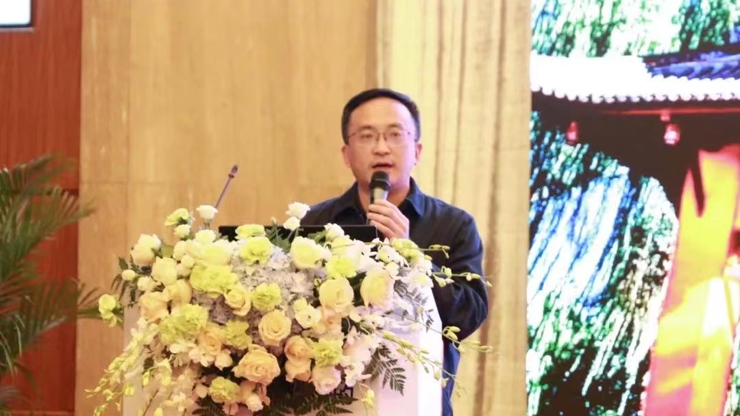 1681042572299332.jpg 黎生.jpg